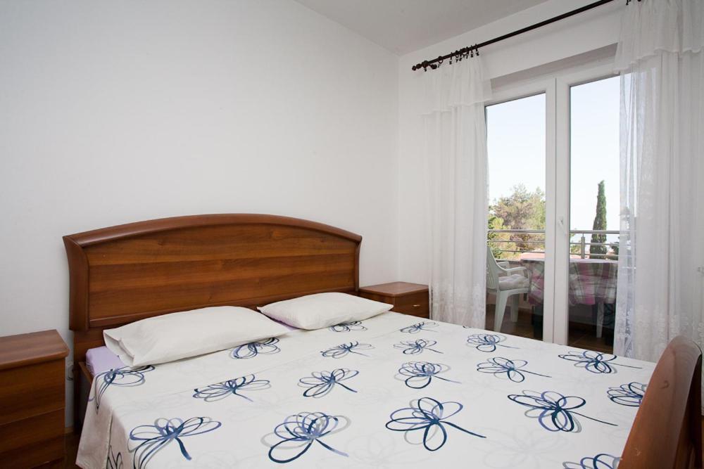 Bed & Breakfast Mario Krk Town Extérieur photo