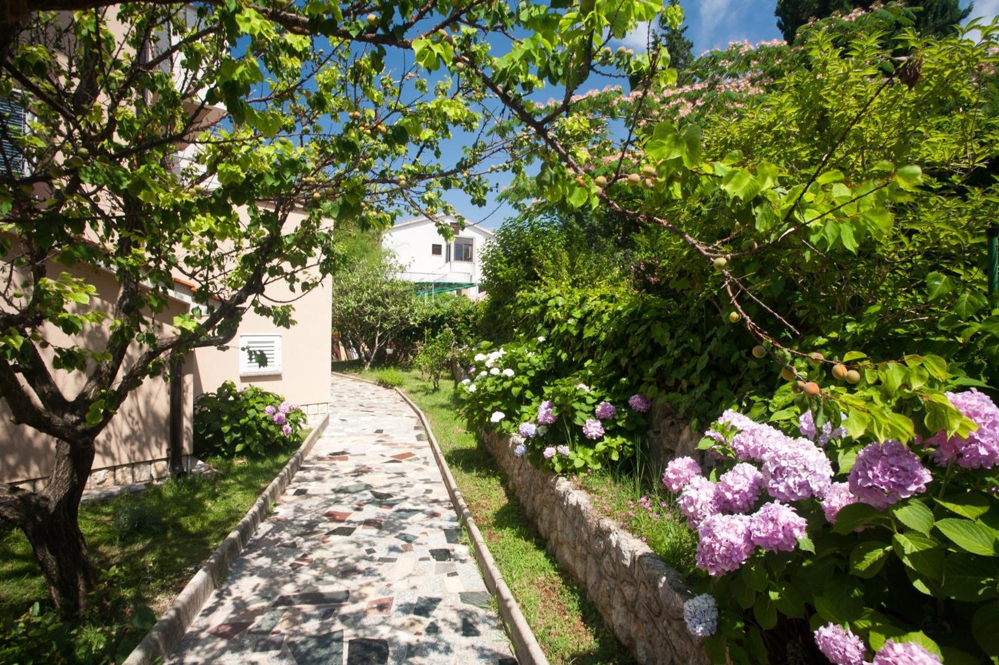 Bed & Breakfast Mario Krk Town Extérieur photo
